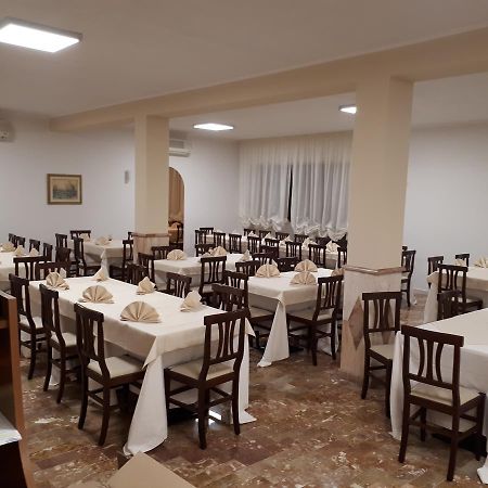 La Collinetta Sas Hotel Montazzoli Екстериор снимка