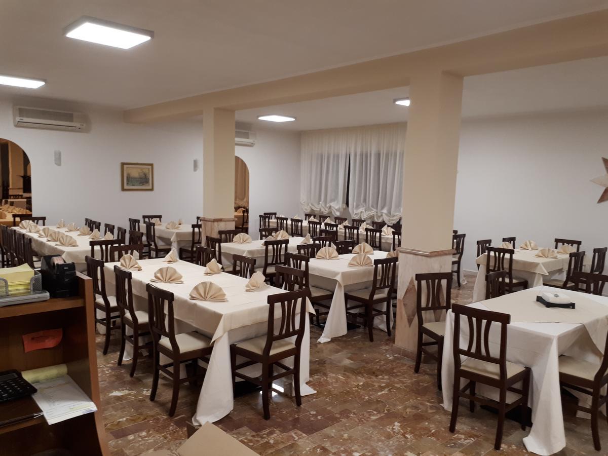 La Collinetta Sas Hotel Montazzoli Екстериор снимка